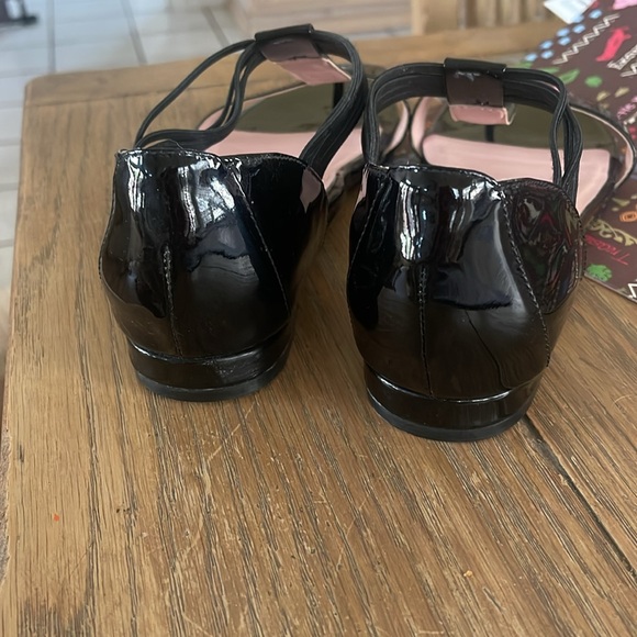 TARYN ROSE SLIP ON THONG SANDAL - Picture 6 of 11